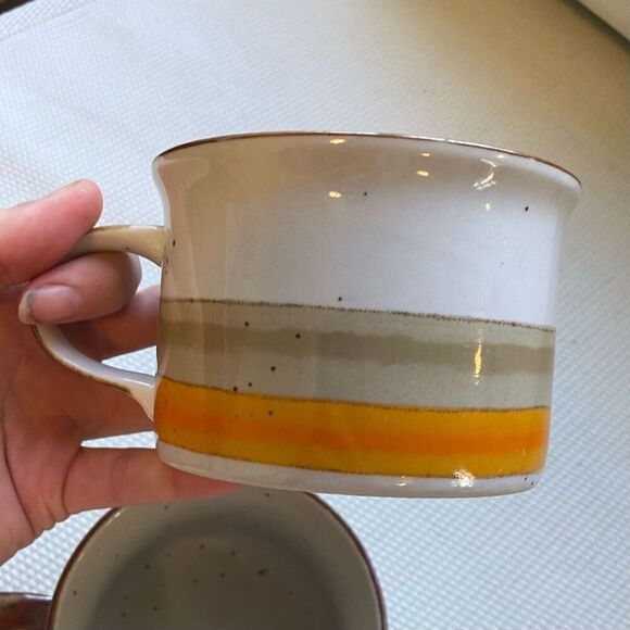 Pair of Vintage 70s Lunch Mates Sunset and Sunrise Stoneware Soup Mugs - Picture 5 of 10